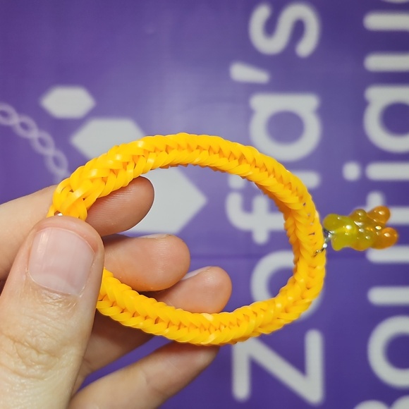 9yr old Zofia's handmade bracelets - Picture 6 of 16